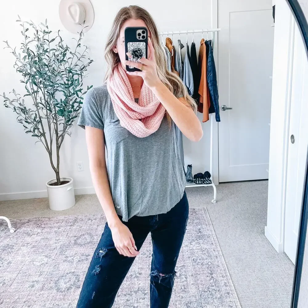 Tucker & Tate Light Pink & Silver‎ Circle Scarf